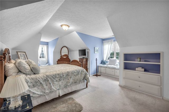 4310 Royal St George Drive, Avon, OH 44011