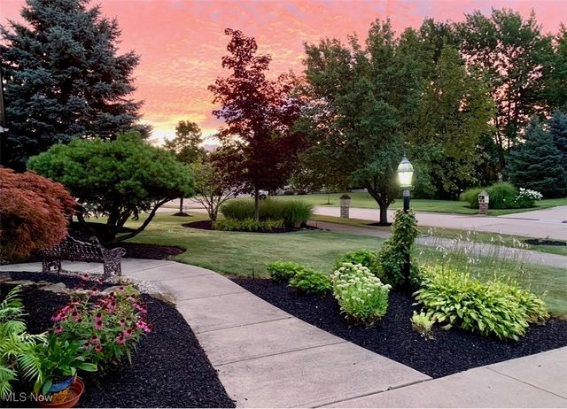 4310 Royal St George Drive, Avon, OH 44011