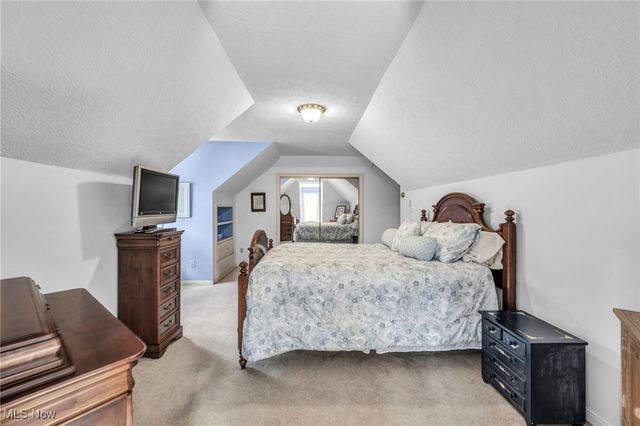 4310 Royal St George Drive, Avon, OH 44011