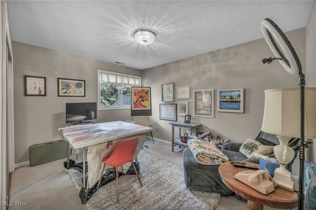 4310 Royal St George Drive, Avon, OH 44011