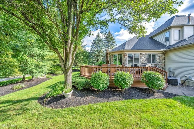 4310 Royal St George Drive, Avon, OH 44011
