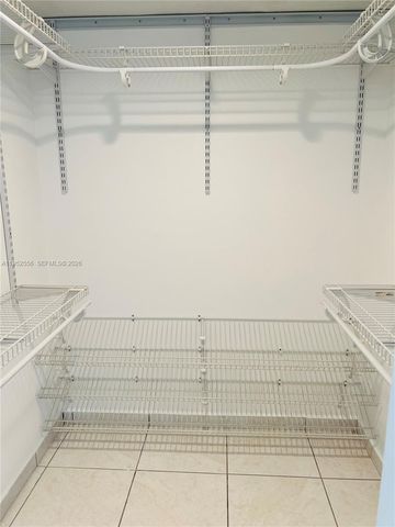 8000 Fairview Dr 310, Tamarac, FL 33321