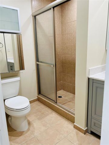 8000 Fairview Dr 310, Tamarac, FL 33321