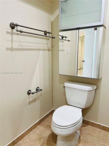 8000 Fairview Dr 310, Tamarac, FL 33321