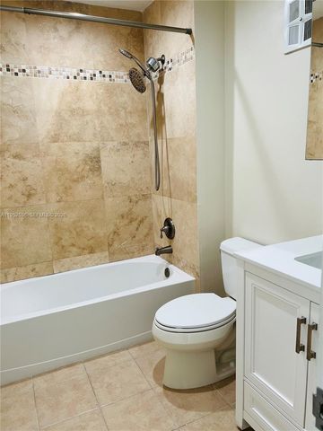 8000 Fairview Dr 310, Tamarac, FL 33321