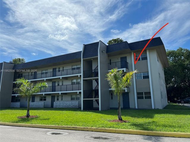 8000 Fairview Dr 310, Tamarac, FL 33321