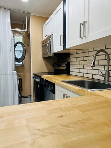 8000 Fairview Dr 310, Tamarac, FL 33321