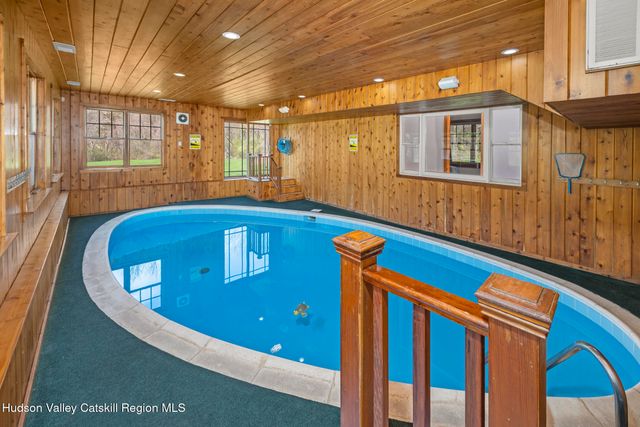 443 Taghkanic Road, Elizaville, NY 12523