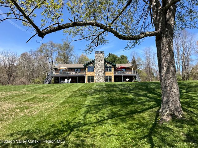 443 Taghkanic Road, Elizaville, NY 12523
