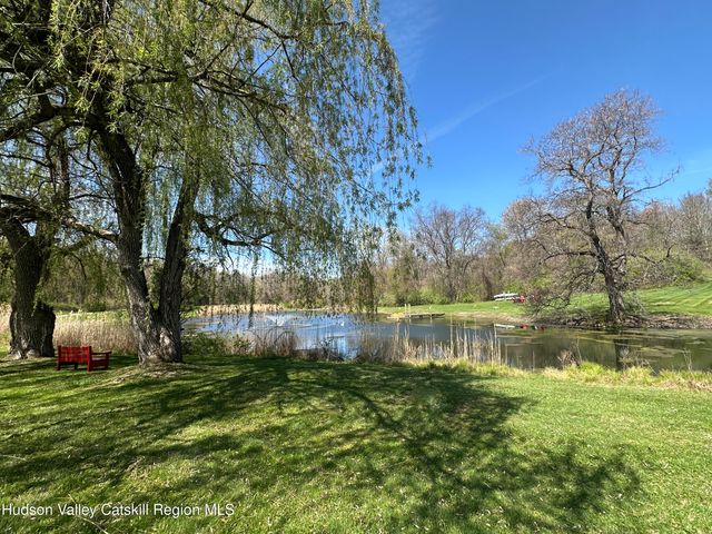 443 Taghkanic Road, Elizaville, NY 12523