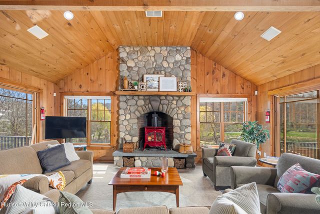 443 Taghkanic Road, Elizaville, NY 12523