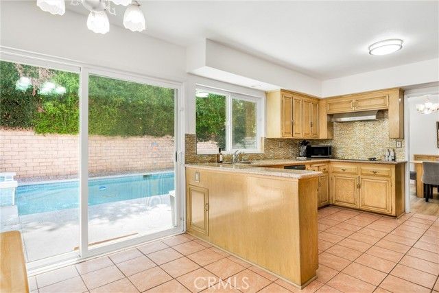 5400 Nagle Avenue, Sherman Oaks, CA 91401