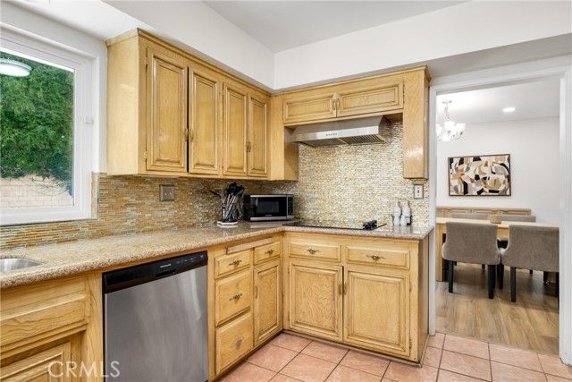 5400 Nagle Avenue, Sherman Oaks, CA 91401