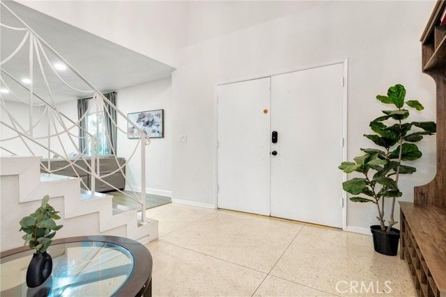 5400 Nagle Avenue, Sherman Oaks, CA 91401