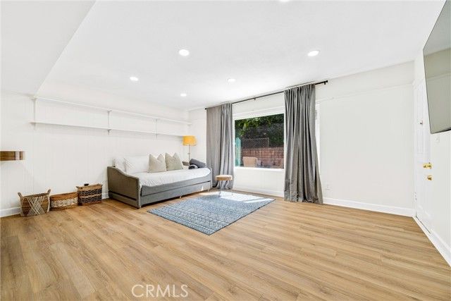 5400 Nagle Avenue, Sherman Oaks, CA 91401
