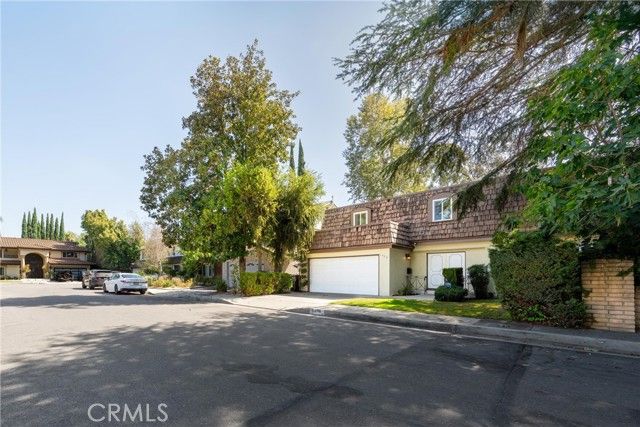 5400 Nagle Avenue, Sherman Oaks, CA 91401