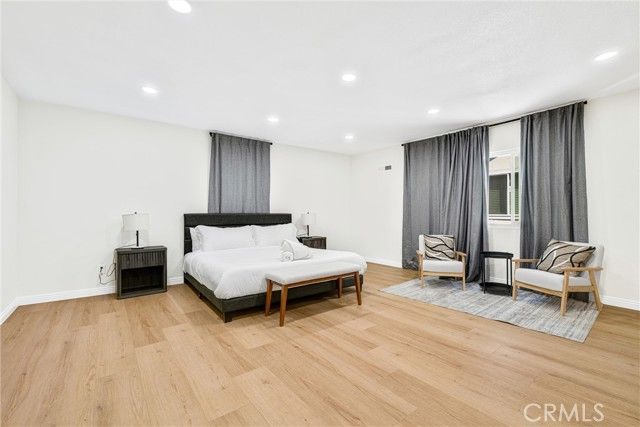 5400 Nagle Avenue, Sherman Oaks, CA 91401
