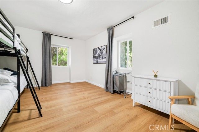 5400 Nagle Avenue, Sherman Oaks, CA 91401