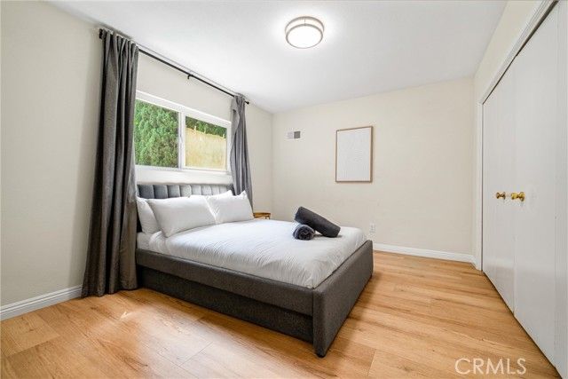 5400 Nagle Avenue, Sherman Oaks, CA 91401
