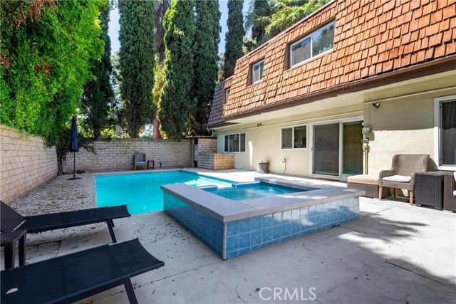 5400 Nagle Avenue, Sherman Oaks, CA 91401