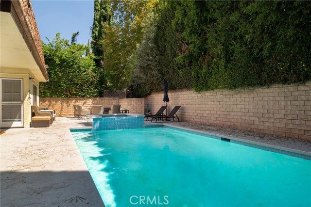 5400 Nagle Avenue, Sherman Oaks, CA 91401