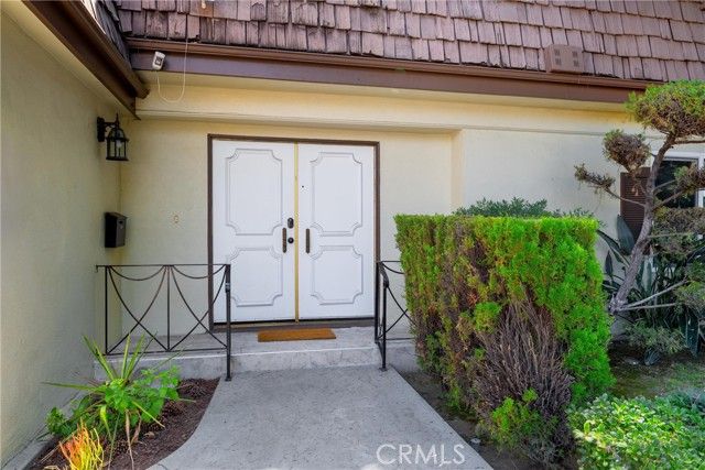 5400 Nagle Avenue, Sherman Oaks, CA 91401