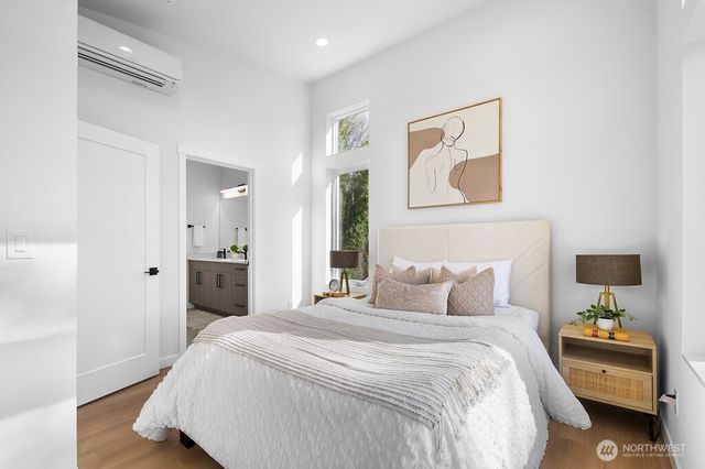 1804 28th Avenue S, Seattle, WA 98144