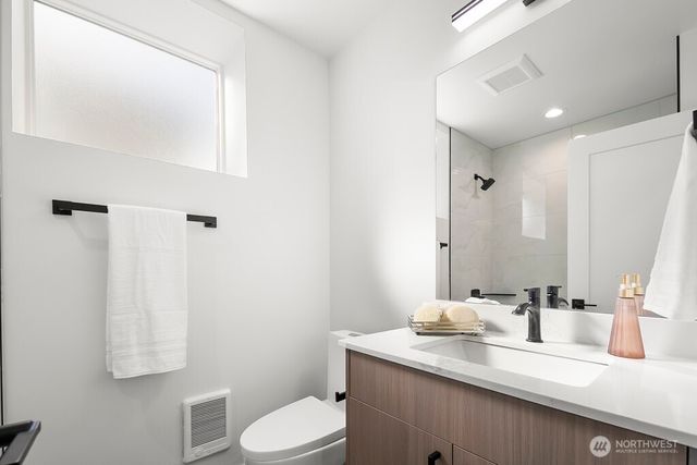 1804 28th Avenue S, Seattle, WA 98144