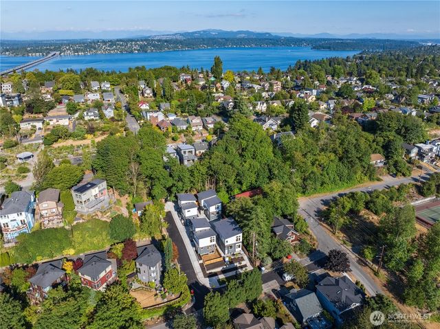 1804 28th Avenue S, Seattle, WA 98144