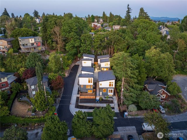 1804 28th Avenue S, Seattle, WA 98144