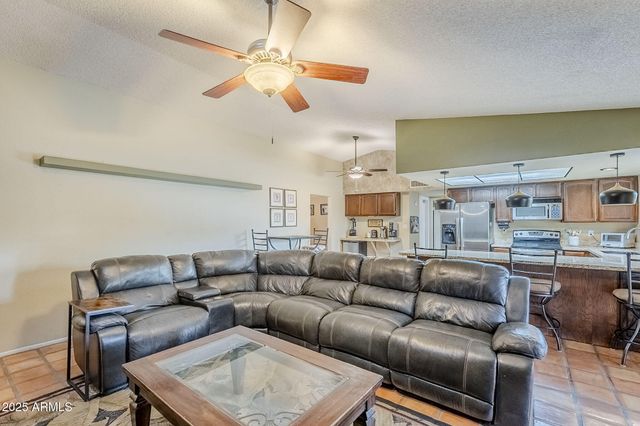 1222 E Louis Way, Tempe, AZ 85284