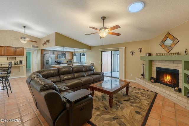 1222 E Louis Way, Tempe, AZ 85284