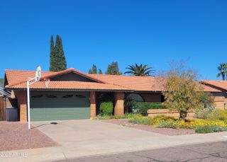 1222 E Louis Way, Tempe, AZ 85284