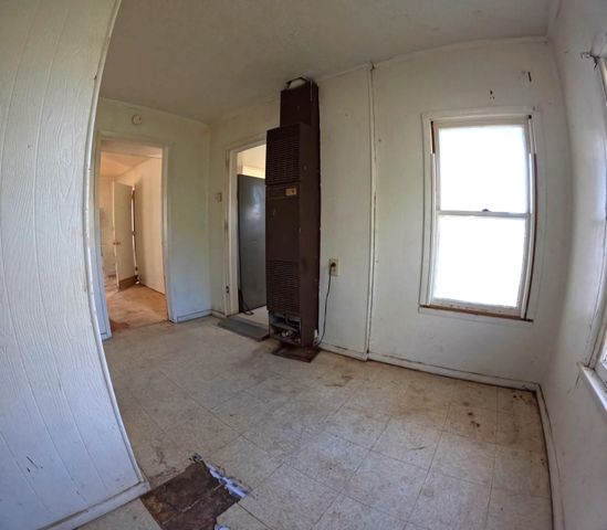 1021 E Blaine Street, Springfield, MO 65803