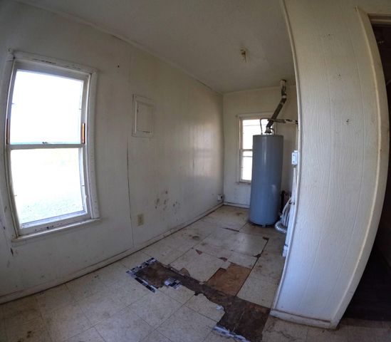 1021 E Blaine Street, Springfield, MO 65803