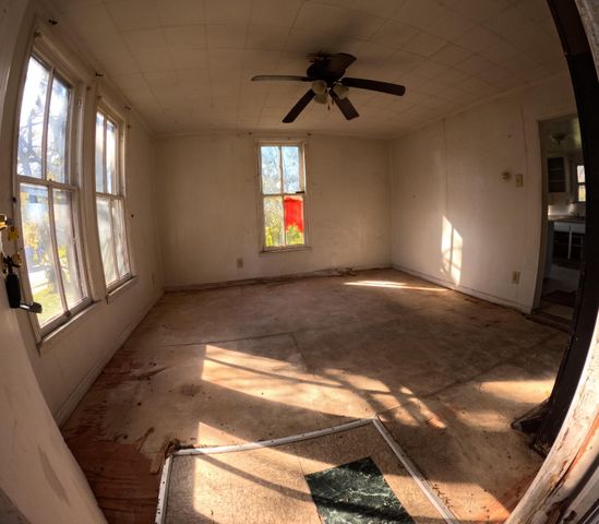 1021 E Blaine Street, Springfield, MO 65803