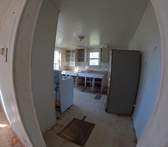 1021 E Blaine Street, Springfield, MO 65803