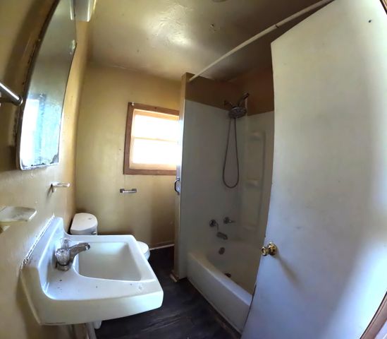 1021 E Blaine Street, Springfield, MO 65803