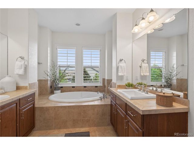 10663 Sundial Rim Rd, Highlands Ranch, CO 80126