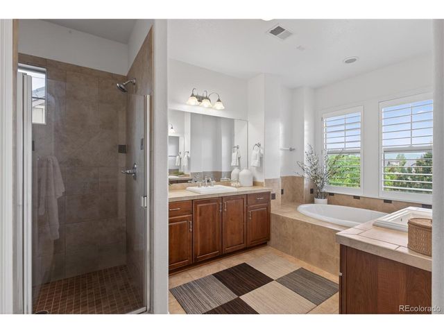 10663 Sundial Rim Rd, Highlands Ranch, CO 80126