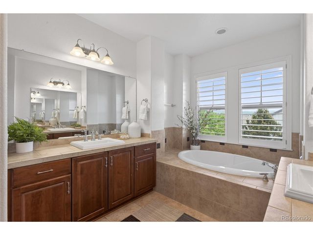 10663 Sundial Rim Rd, Highlands Ranch, CO 80126