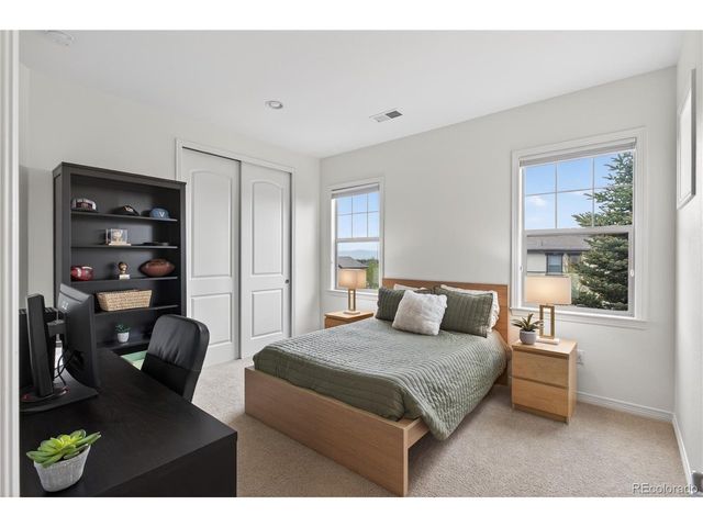 10663 Sundial Rim Rd, Highlands Ranch, CO 80126