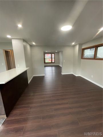1275 Kenmore Ave Avenue, Tonawanda, NY 14217