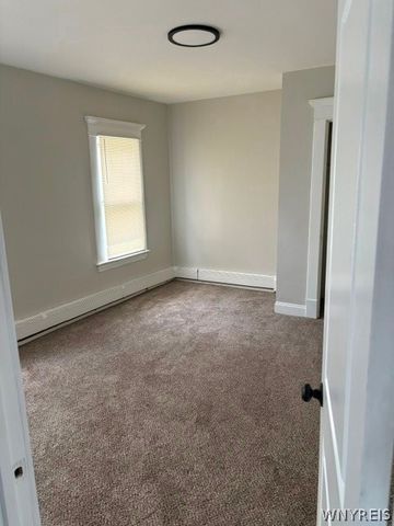 1275 Kenmore Ave Avenue, Tonawanda, NY 14217