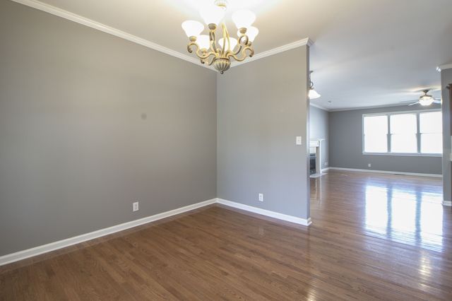 702 Mount Vernon Dr, Clarksville, TN 37043