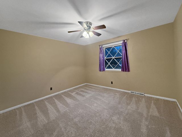 2118 S Catalina Avenue, Springfield, MO 65804