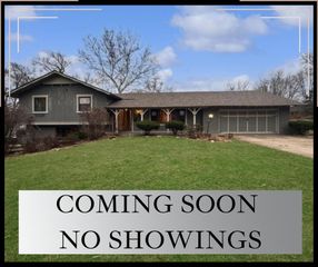 2118 S Catalina Avenue, Springfield, MO 65804