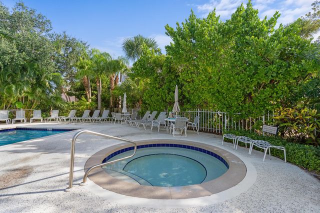 3108 Fairway Drive N, Jupiter, FL 33477