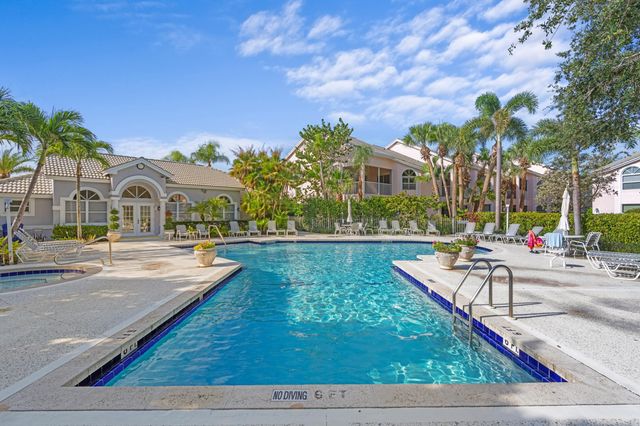 3108 Fairway Drive N, Jupiter, FL 33477