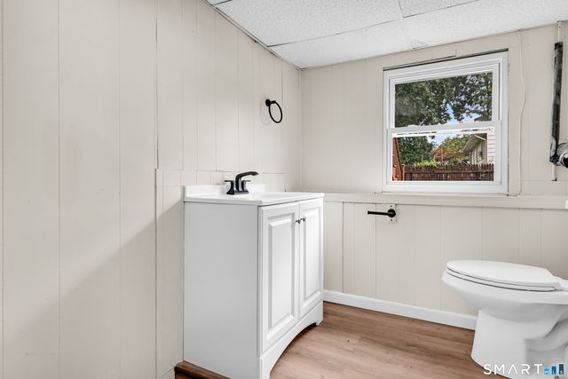 225 Stonecrest Drive, Bristol, CT 06010